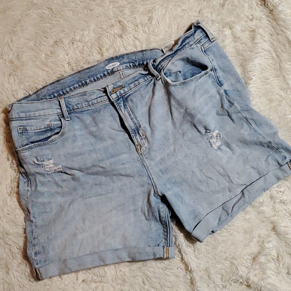 Old Navy denim/jean shorts 18